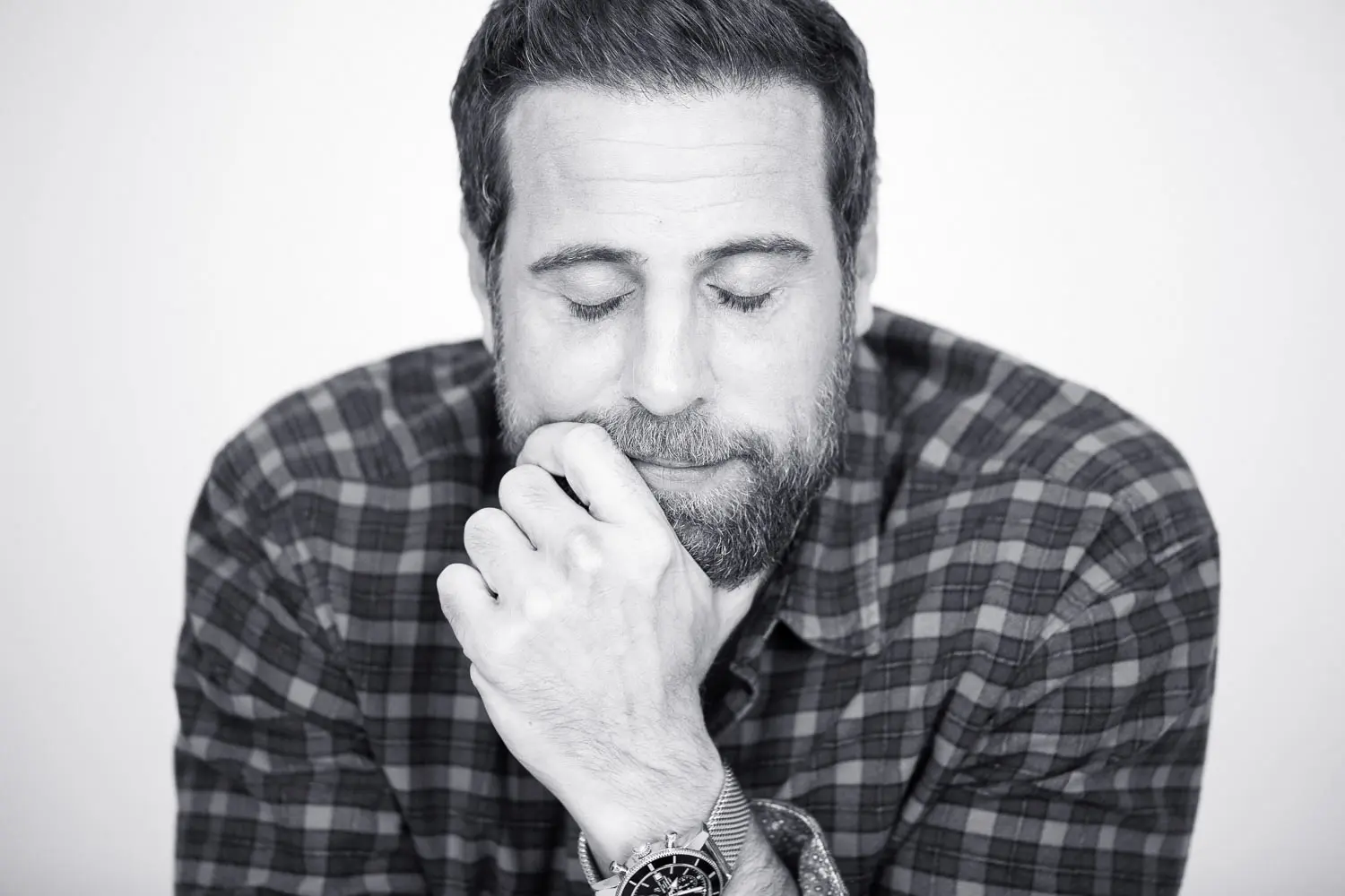 stefan-augen-zu-sw-2-web